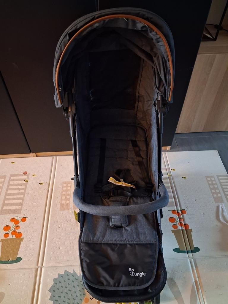 Plooibuggy Bo Jungle met regenkap, muggennet en draagtas, Enlèvement