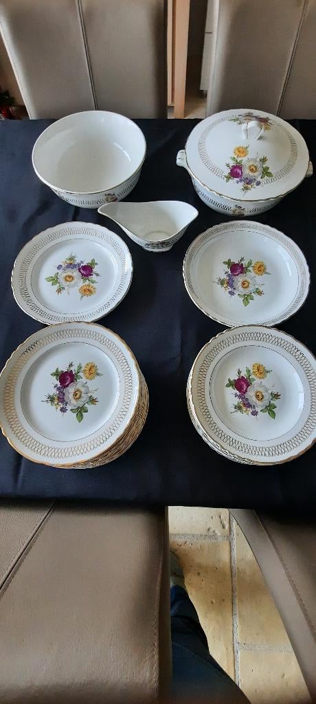 Service a diner et à café porcelaine Moulin des loups, Enlèvement