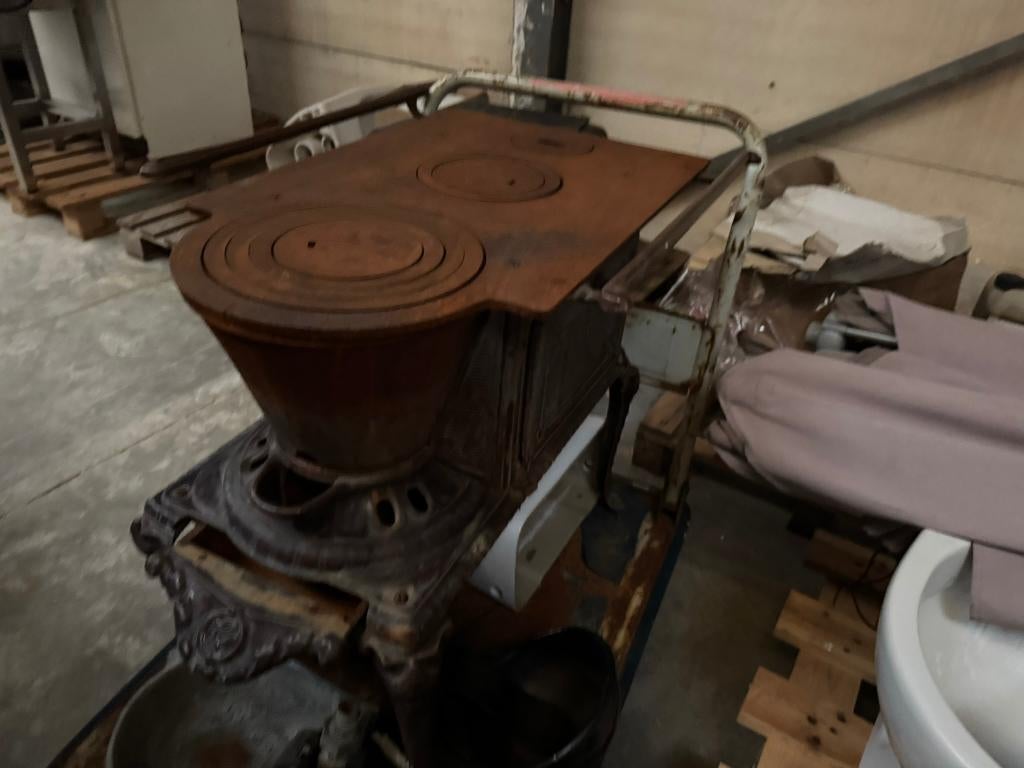 antiek klein kacheltje type Leuvense stoof type kleiner, Ophalen of Verzenden