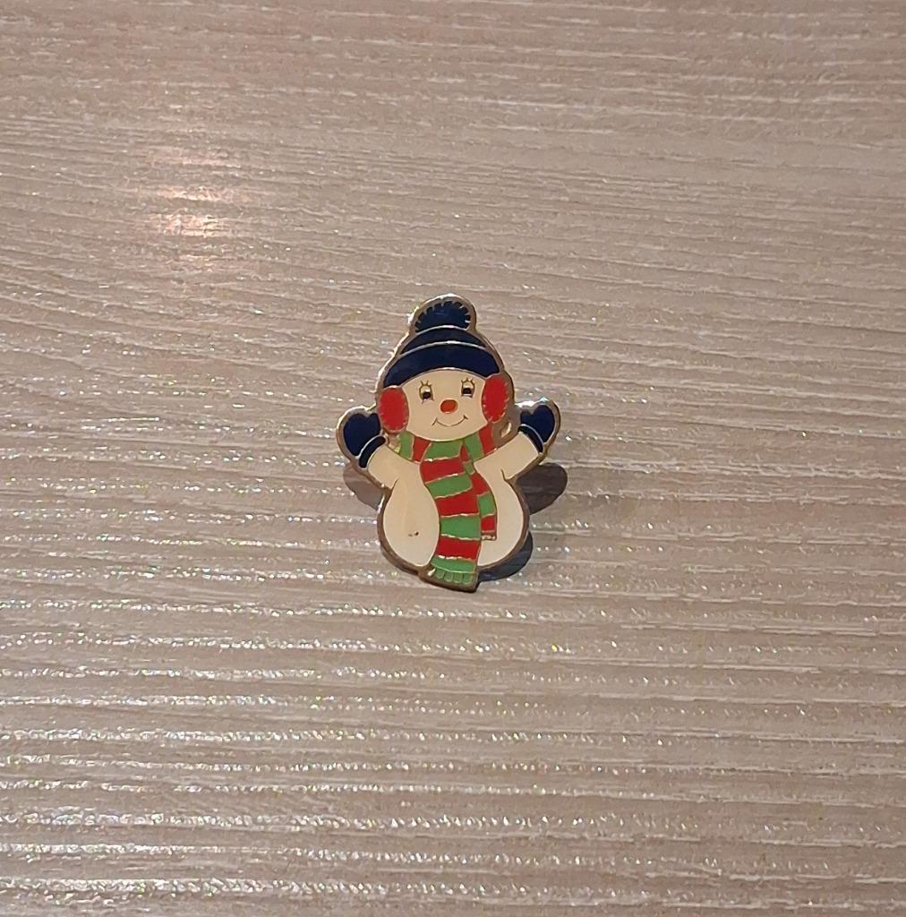 PIN - SNEEUWMAN - BONHOMME DE NEIGE - SNOWMAN, Envoi, Utilisé, Figurine, Insigne ou Pin's