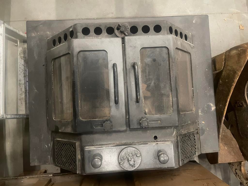 Houtkachel barbas, Ophalen, Zo goed als nieuw, Inbouw, Houtkachel