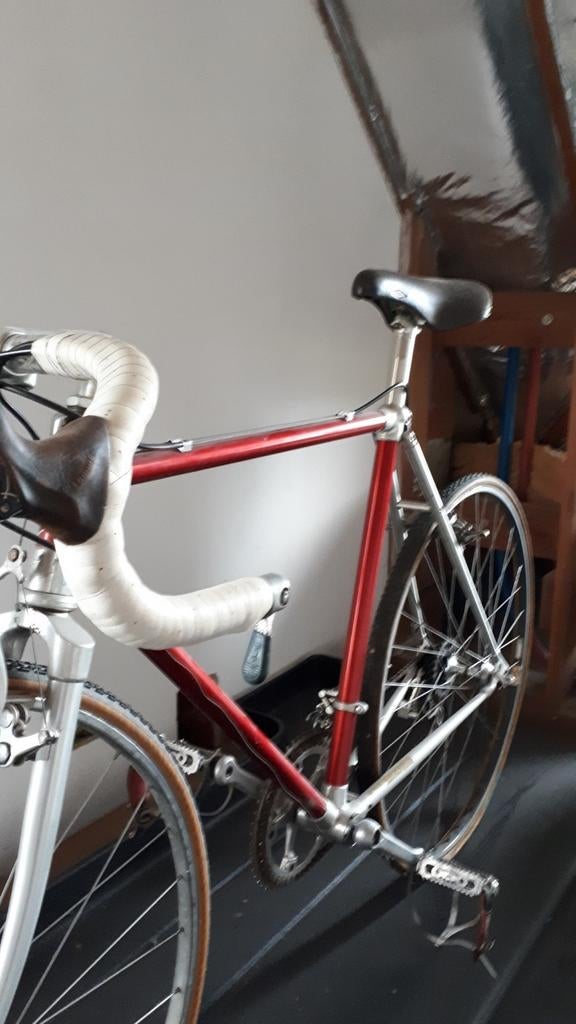 retro model, Enlèvement, Utilisé
