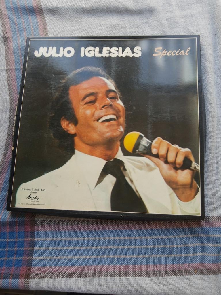 Lp box : Julio Iglesias - Special, Cd's en Dvd's, Ophalen of Verzenden, Zo goed als nieuw