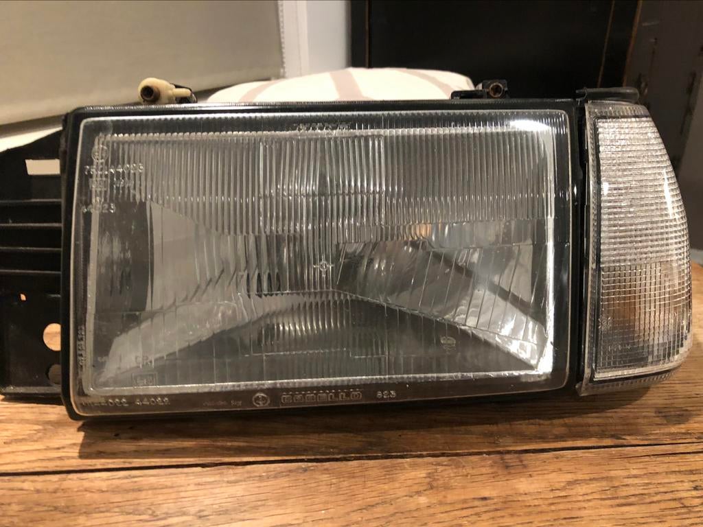 phare + clignotant fiat tipo  88 / 95, Autos : Pièces & Accessoires, Utilisé, Fiat