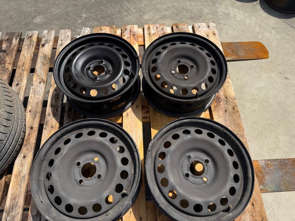 4 Dacia Dokker velgen van plaatstaal, Ophalen, Gebruikt, Dacia