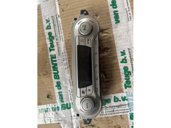 Panneau de commandes chauffage d'un Ford Kuga, -, 3 mois de garantie, -, -