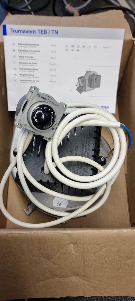 Truma ventilator (ten2) op 220V en met bedieningsschakelaar, Ophalen, Zo goed als nieuw