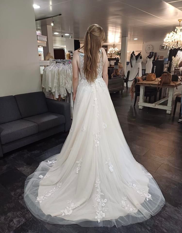 Nieuwe trouwjurk Jarice maat 36 – nieuwprijs €1400, Trouwjurk, Overige kleuren, Jarice, Nieuw