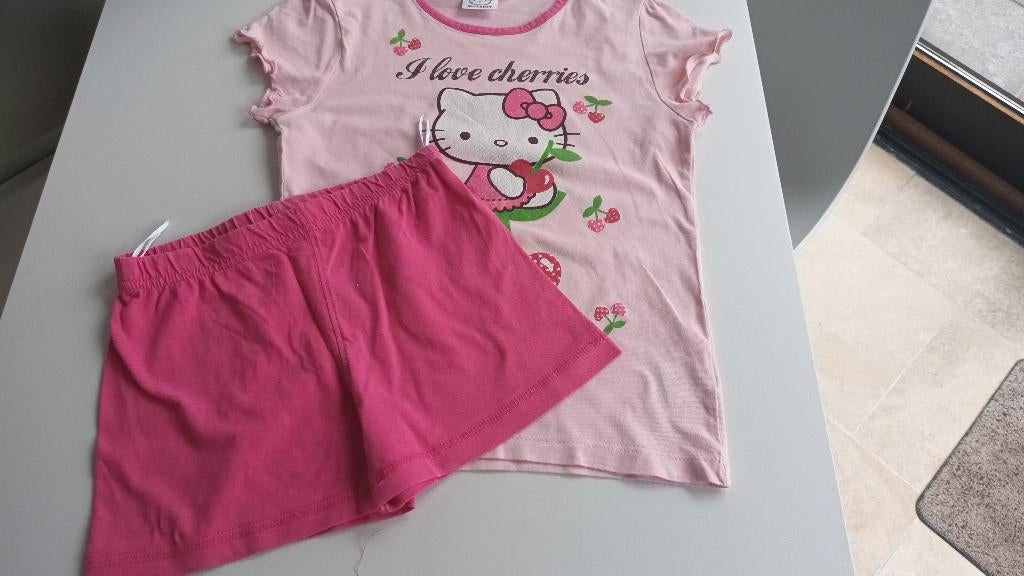 Pyjama - Hello Kitty - Maat 122-128, Nacht- of Onderkleding, Gebruikt, Meisje, Ophalen of Verzenden
