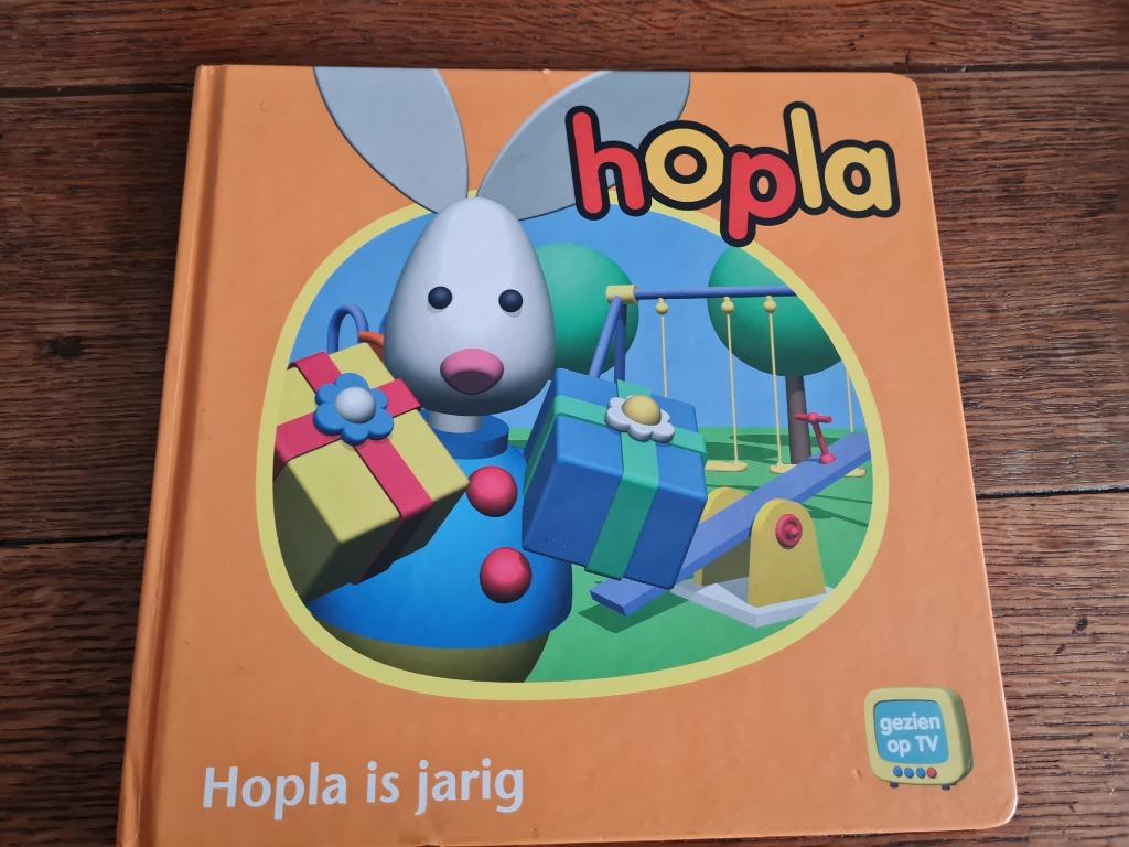 Boek - Hopla is jarig, Ophalen of Verzenden