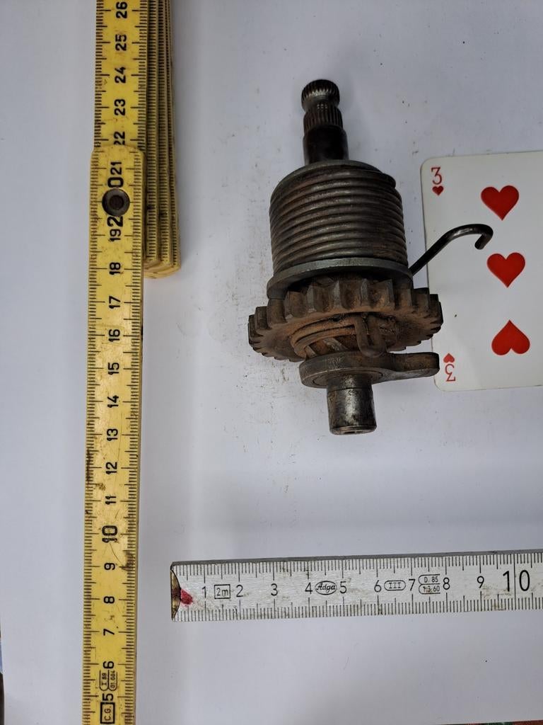 Kickshaft en veer, Gereviseerd