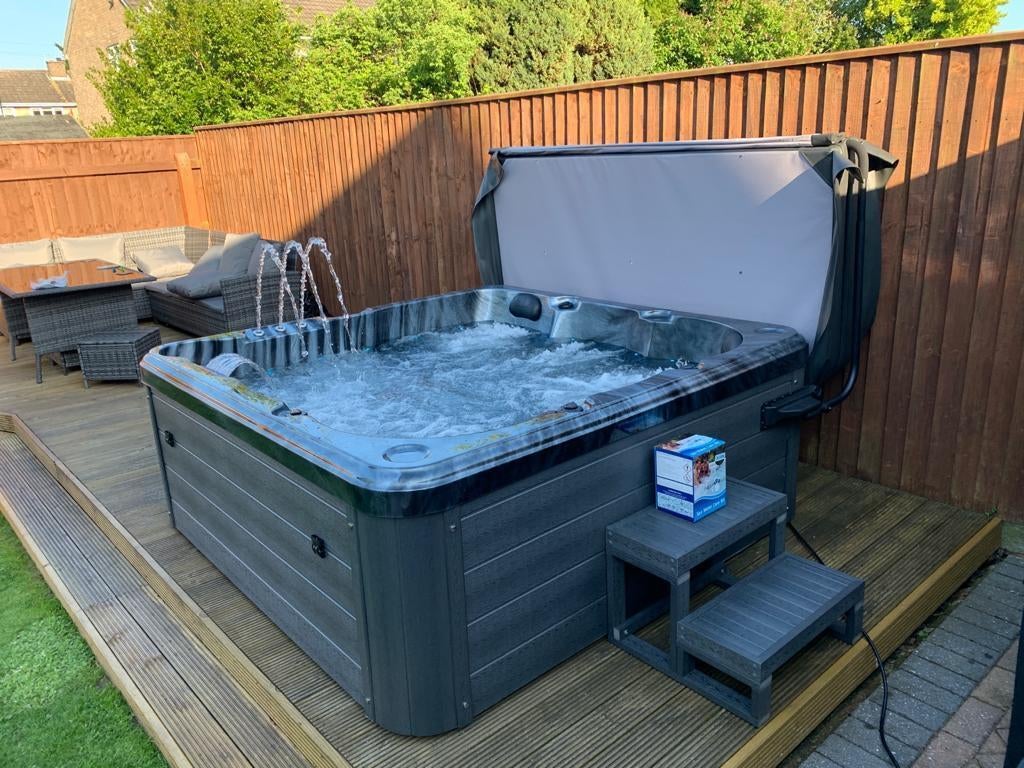jacuzzi 5 places 2 couchettes Muziek  compact 2x2, Enlèvement ou Envoi, Neuf
