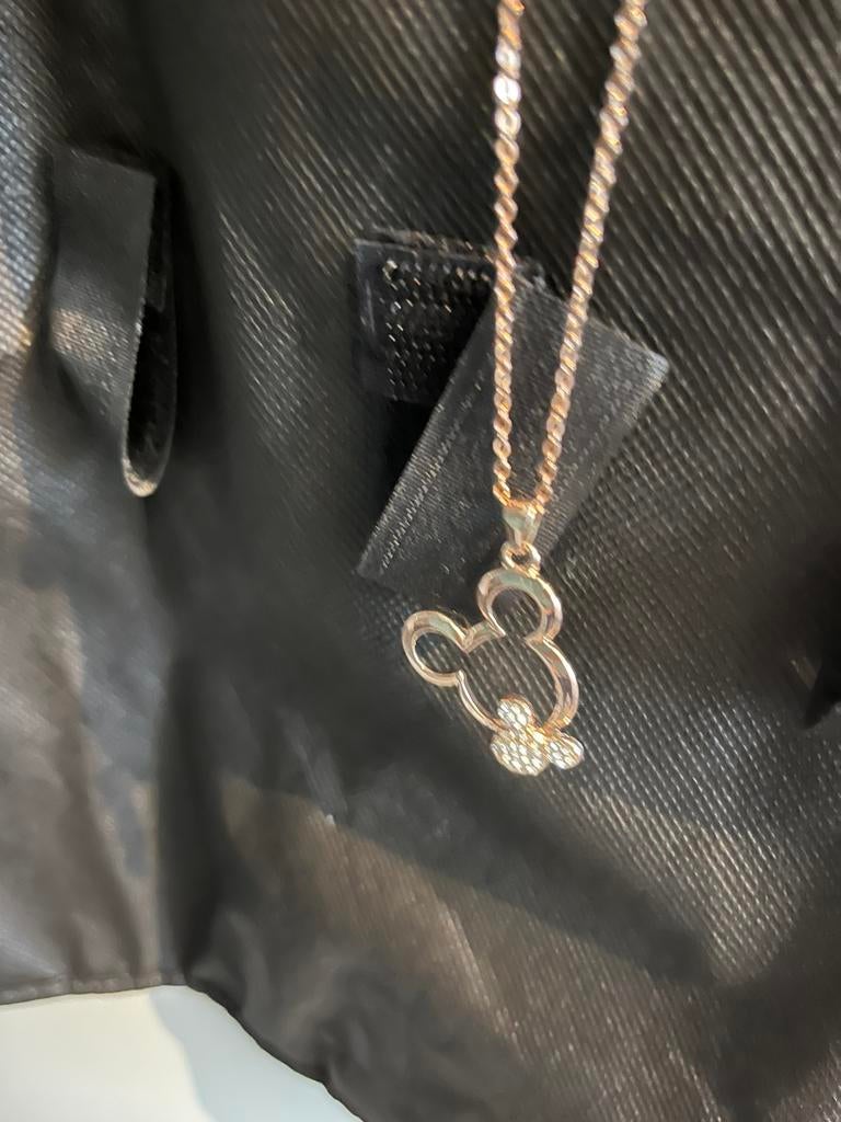 De jolis pendentifs avec chaîne, 2€ chacun, Enlèvement, Comme neuf
