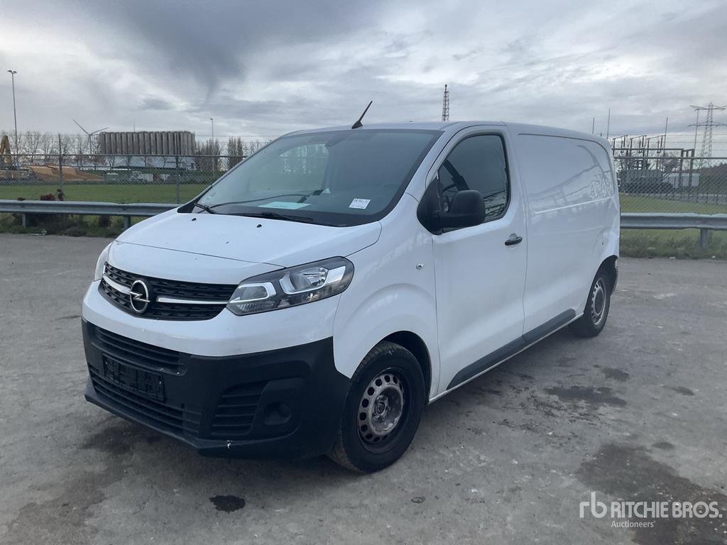 OPEL VIVARO • TE HUUR • ONBEPERKTE KILOMETERS, Auto's, Vivaro, Particulier, Te koop