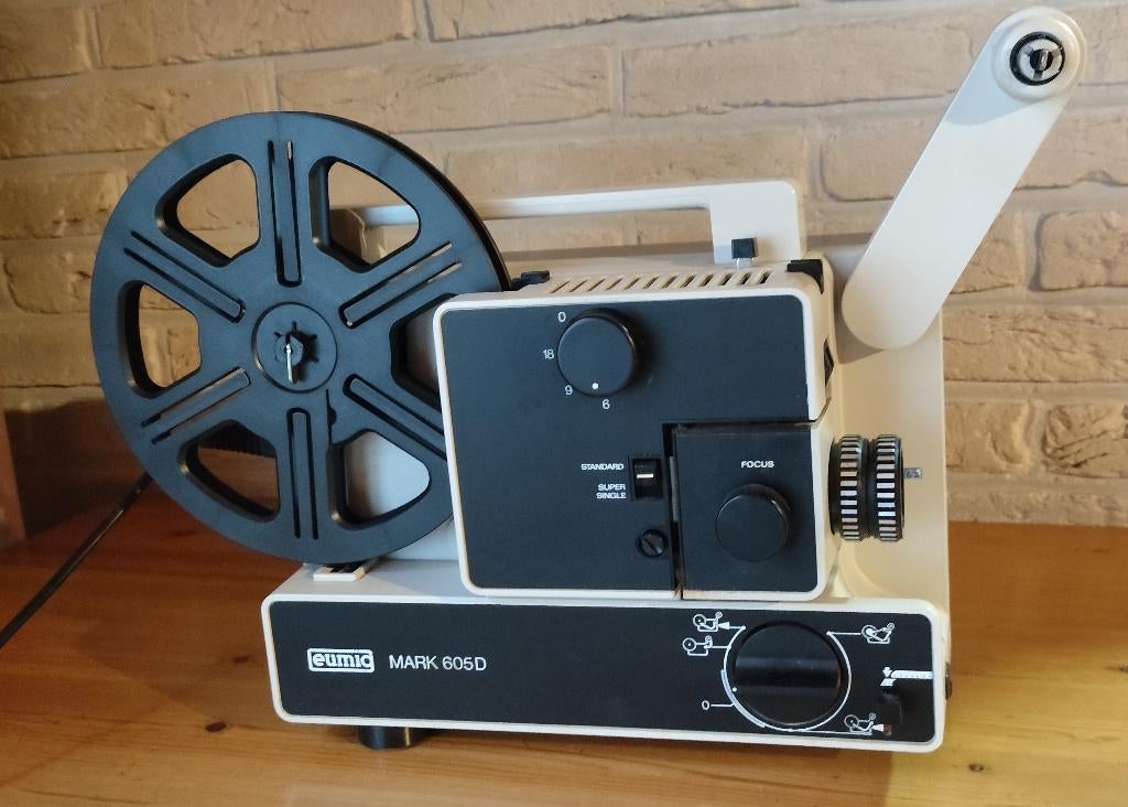 Eumig Mark 610 stommelfilmprojector 8 mm, Verzamelen, Ophalen, 1960 tot 1980, Projector