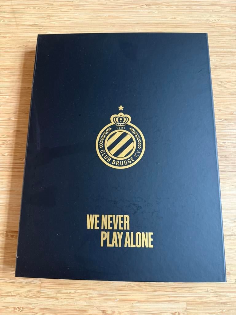 Limited edition Polo Club Brugge, Verzamelen, Sportartikelen en Voetbal, Ophalen of Verzenden, Zo goed als nieuw, Shirt