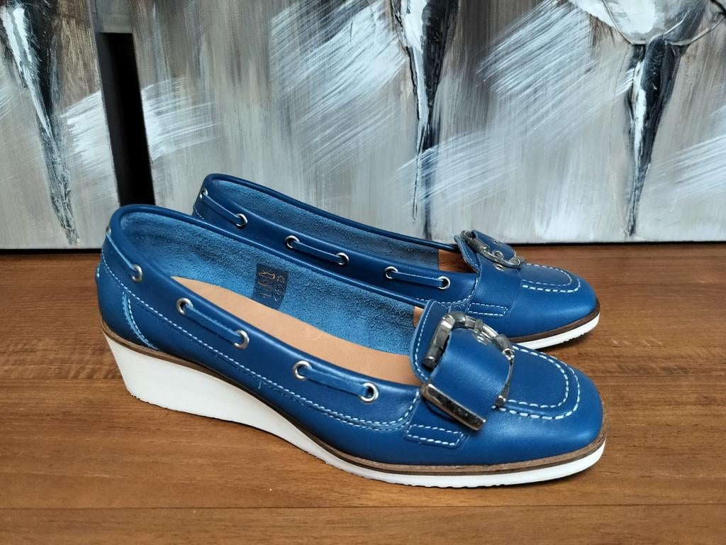 Schoenen Pielsa 39, Blauw, Instappers, Ophalen of Verzenden, Zo goed als nieuw