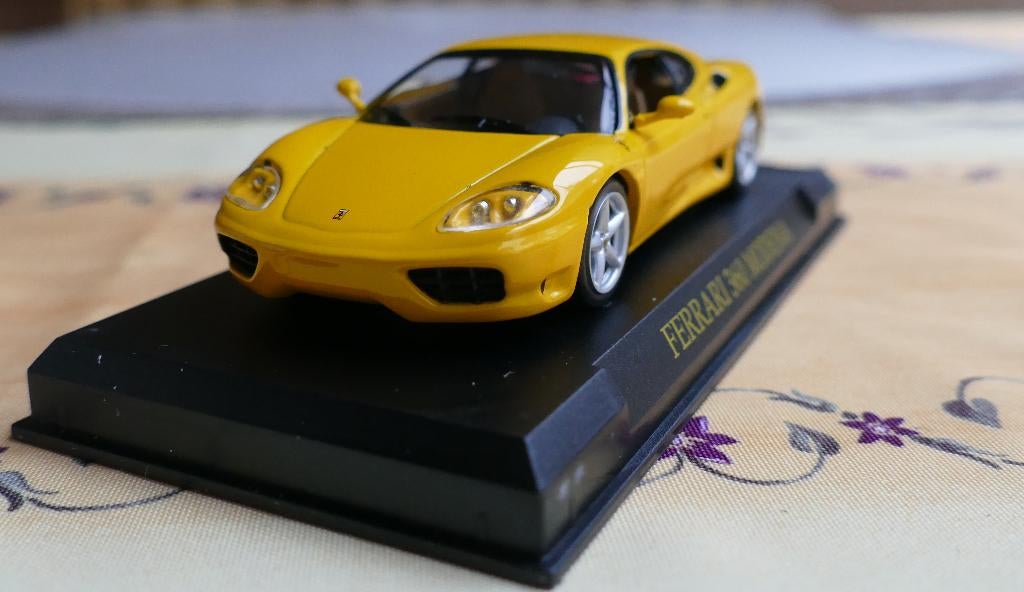 Ferrari 360 Modena jaune 1/43 + Livret, Ophalen of Verzenden, Nieuw, Auto, Overige merken
