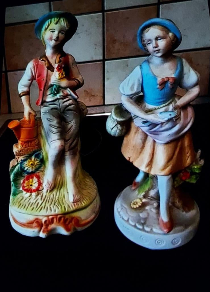 2 statues en biscuit, Ophalen of Verzenden, Zo goed als nieuw