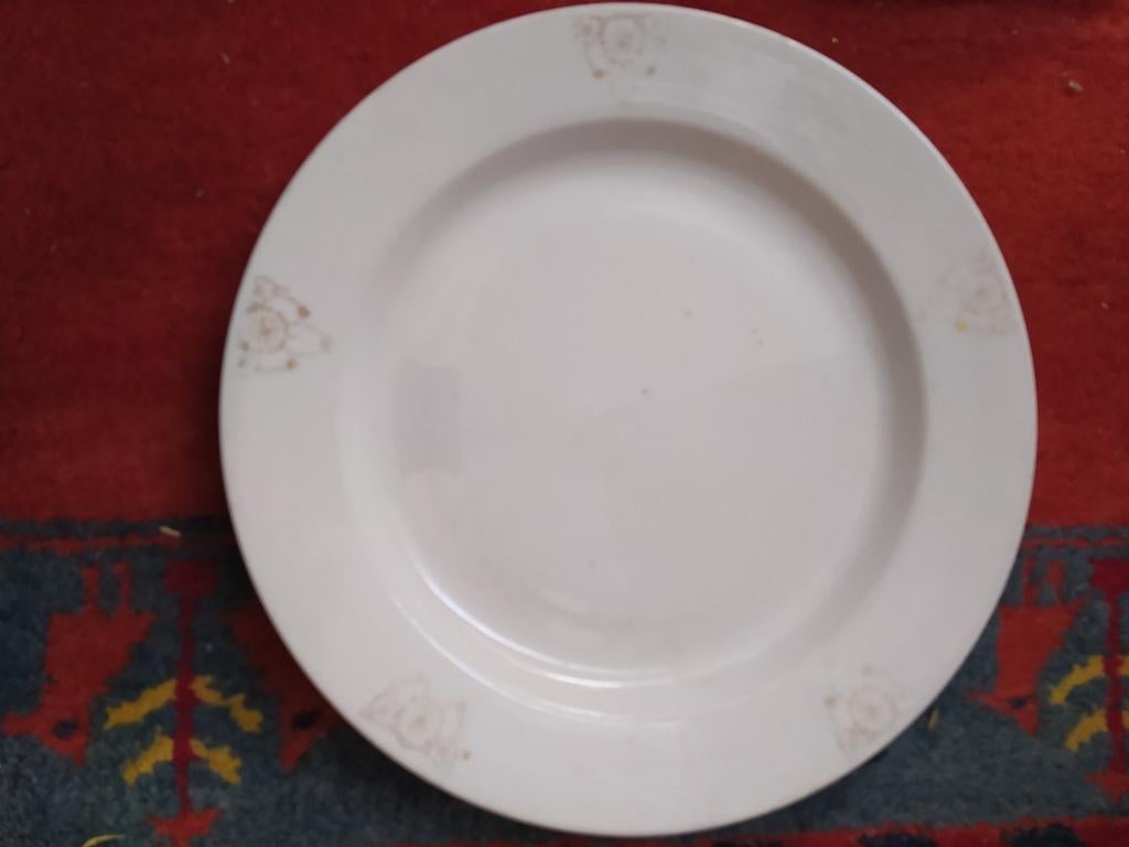 Assiettes variées, 1 euro chacune, Enlèvement ou Envoi