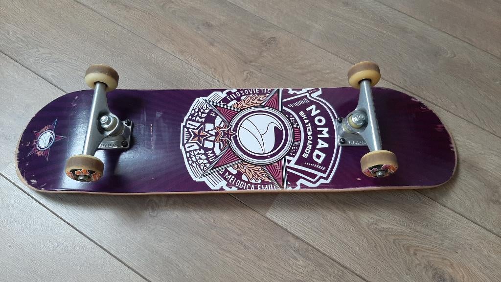 Skateboard Nomad, Enlèvement ou Envoi, Comme neuf, Skateboard