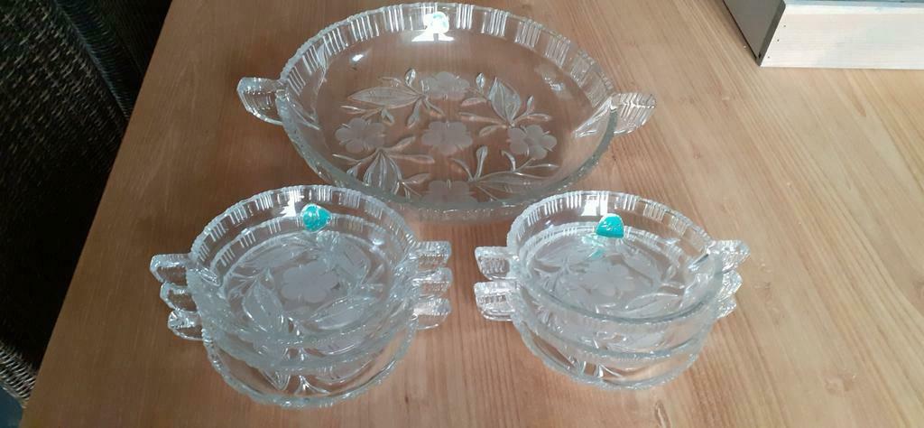 Plat en cristal avec 6 petits plats assortis, Enlèvement