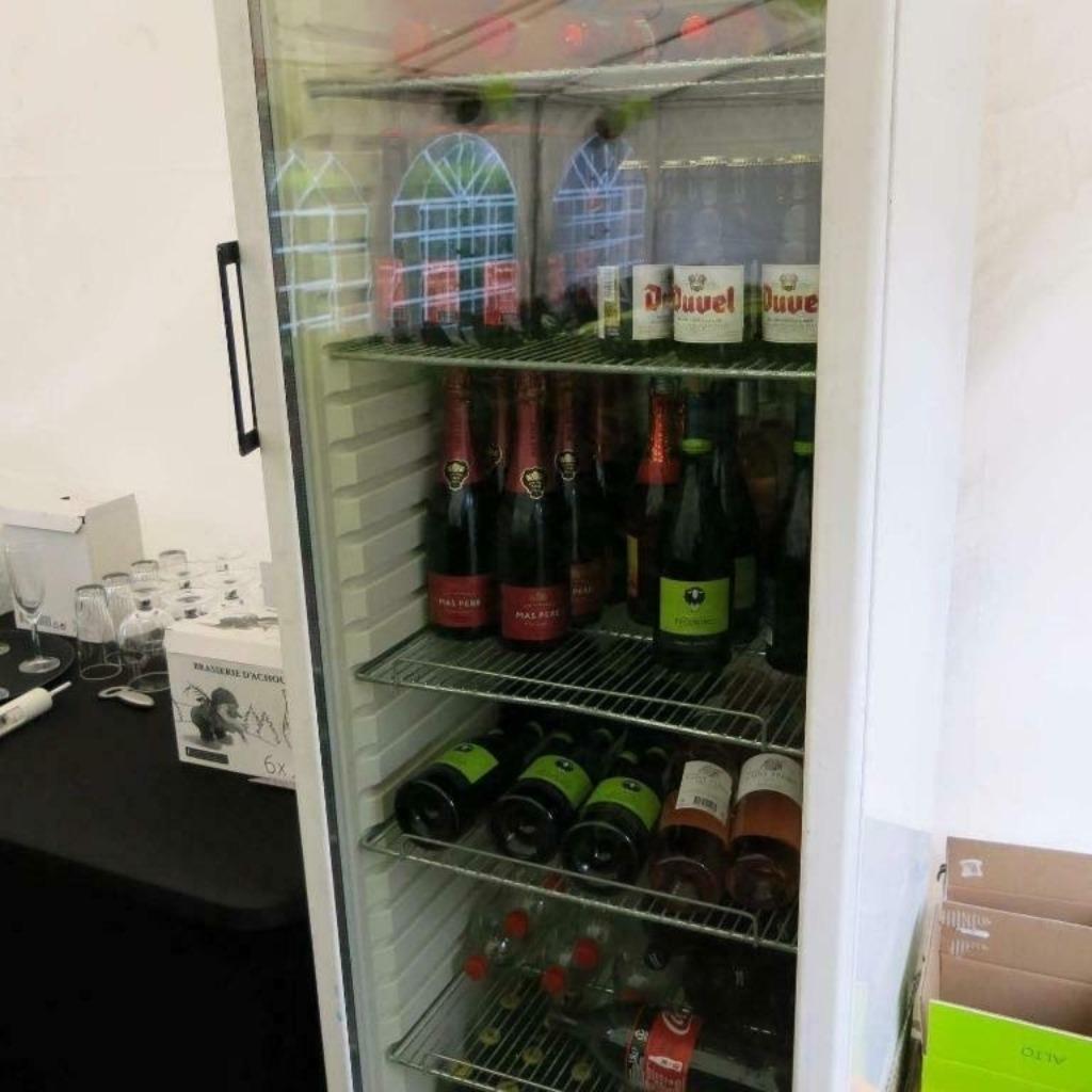 vitrinekoelkast en/of bakfrigo te huur, Hobby en Vrije tijd, Ophalen of Verzenden, Gebruikt