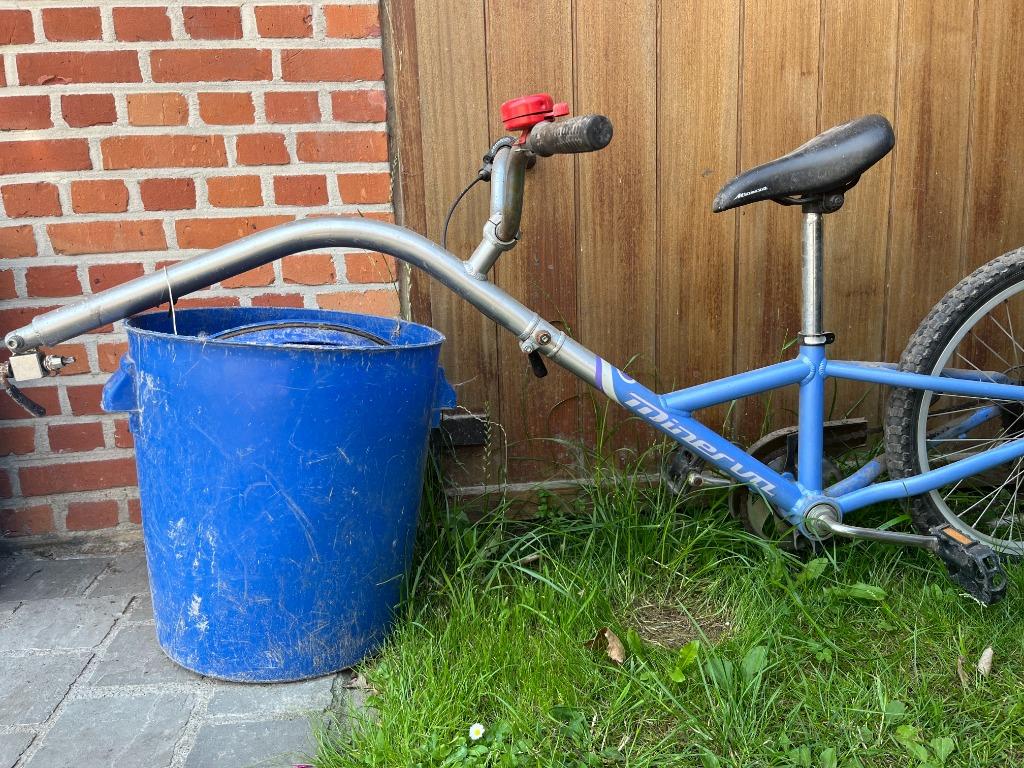 Aanhangfiets kind, Fietsen en Brommers, Ophalen, Gebruikt, Minder dan 16 inch, Minerva