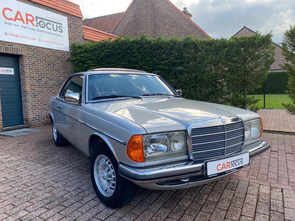Mercedes Benz 230CE Oldtimer / 1981 / Automaat / TOPSTAAT, foto 3