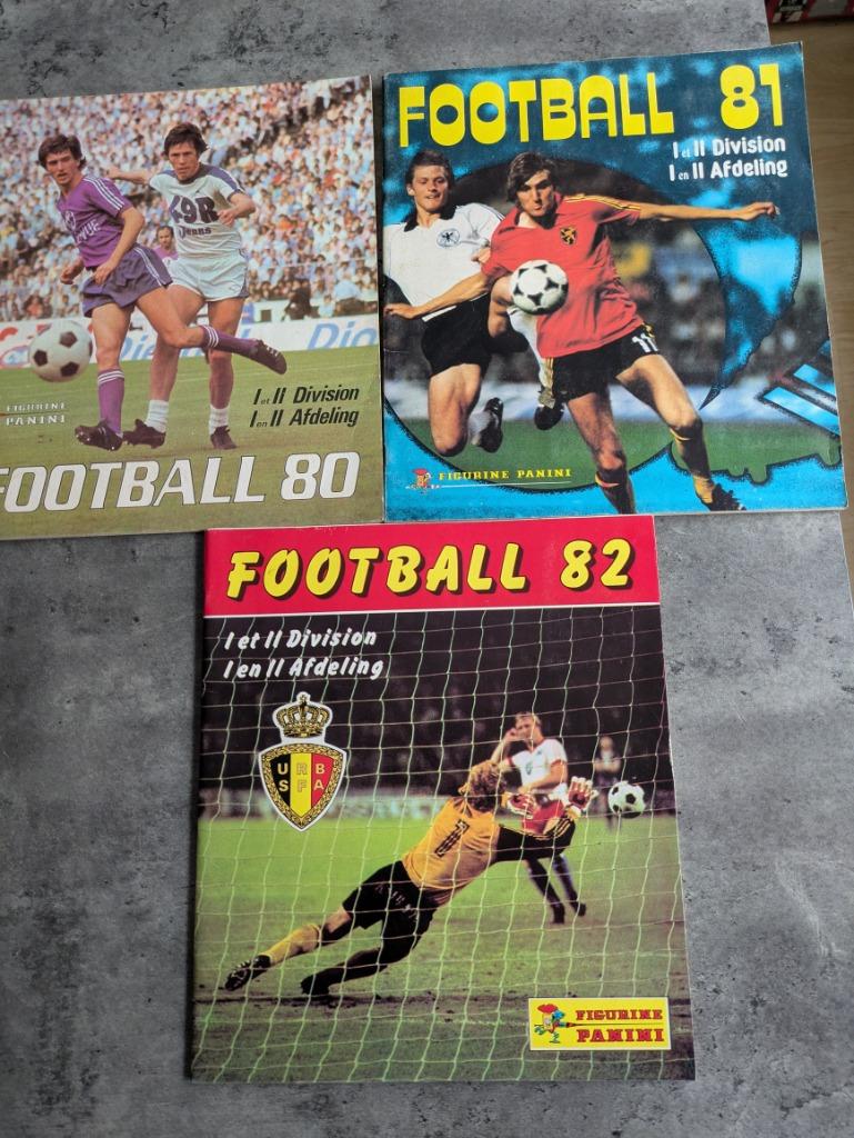 3 albums PANINI FOOTBALL 80, 81 ET 82 (3X) incomplets, Envoi, Comme neuf
