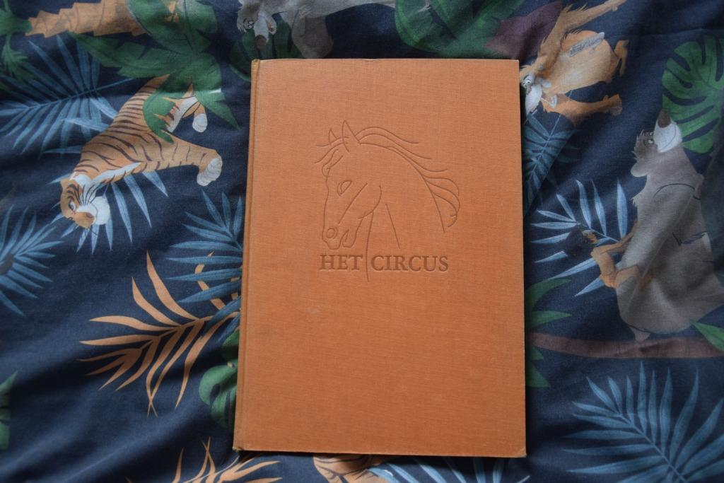Antiek Artis boek over het circus, Boeken, Ophalen of Verzenden, Gelezen, Overige diersoorten