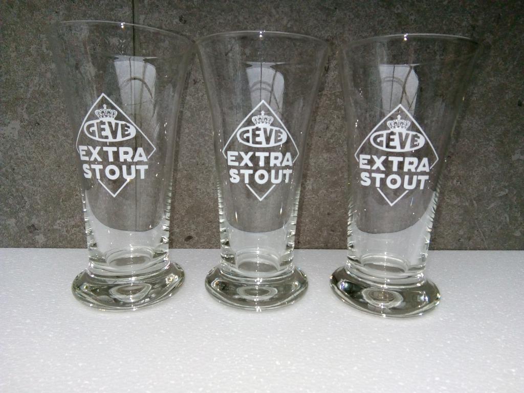Drie oude GEVE EXTRA STOUT fluitglazen, Ophalen of Verzenden, Zo goed als nieuw, Glas of Glazen, Overige merken