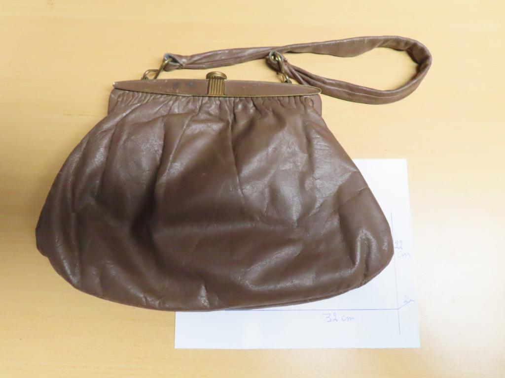 handtas , zeer oud ,  mooie staat ,  retro, Ophalen of Verzenden, Zo goed als nieuw, Bruin, Handtas