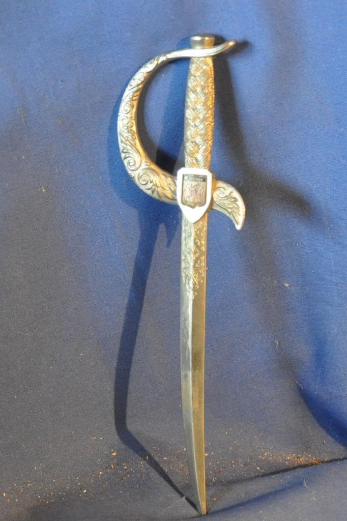 ouvre lettre de bureau sabre ecusson dinant, Antiquités & Art, Enlèvement ou Envoi