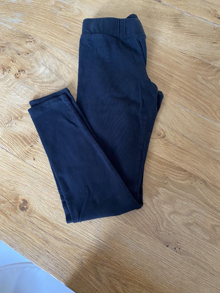 Zwarte legging H&M, Enfants & Bébés, Vêtements enfant | Taille 152, Enlèvement ou Envoi, H&M, Utilisé, Vêtements de sport ou Maillots de bain