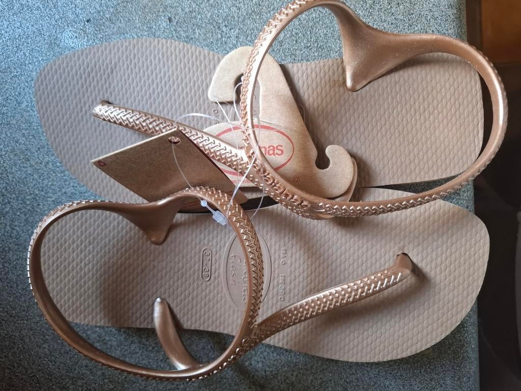 tongs, Enlèvement, Neuf