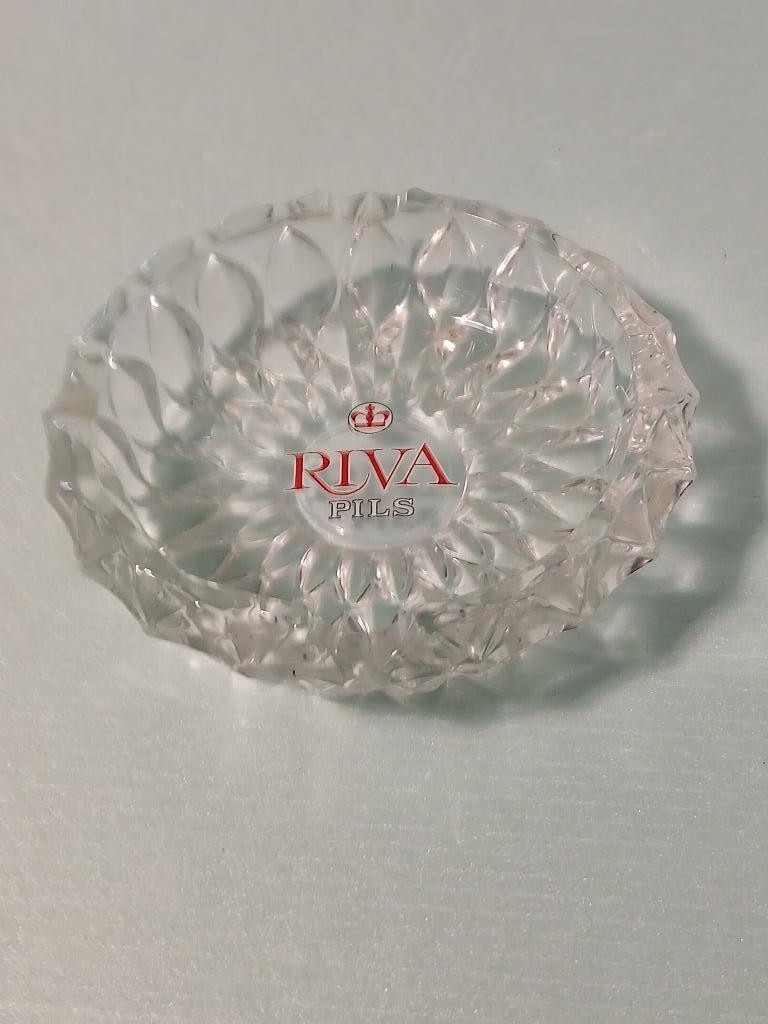 Oude RIVA PILS ronde transparante glazen asbak in parfa, Verzamelen, Ophalen of Verzenden, Zo goed als nieuw, Asbak