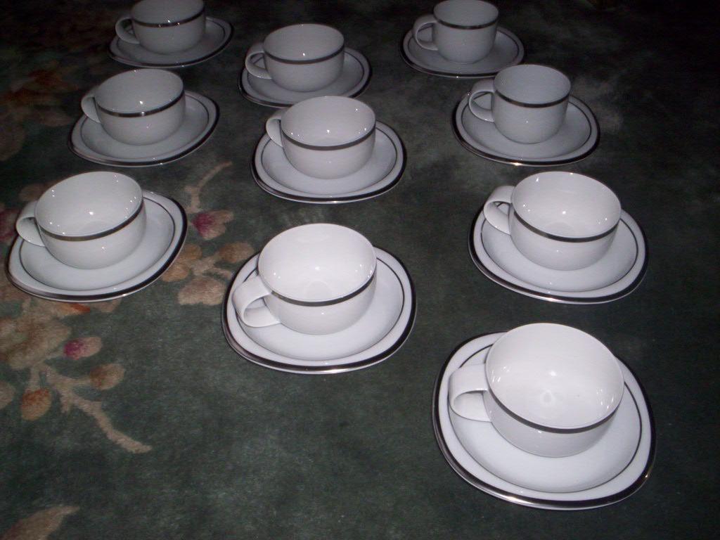 SUOMI PLATIN. Timo Sarpaneva Kop met schotel. Rosenthal, Maison & Meubles, Enlèvement ou Envoi, Porcelaine
