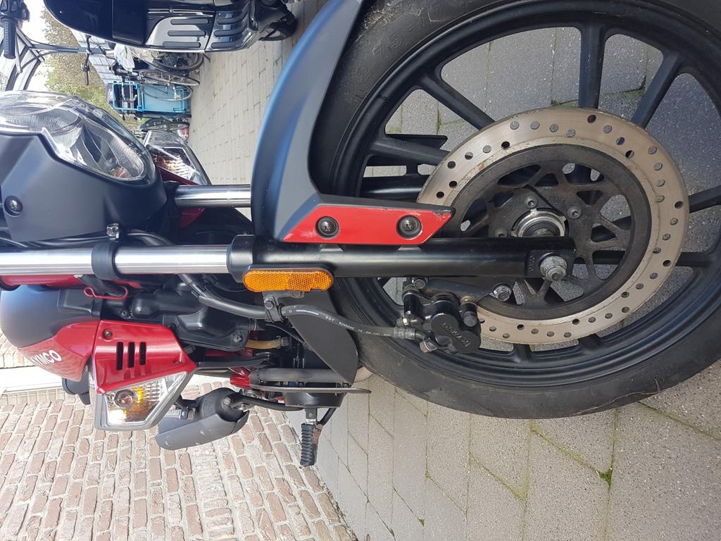 Rode Kymco kpw 50, Fietsen en Brommers, Ophalen, Gebruikt, Klasse B (45 km/u), 50 cc