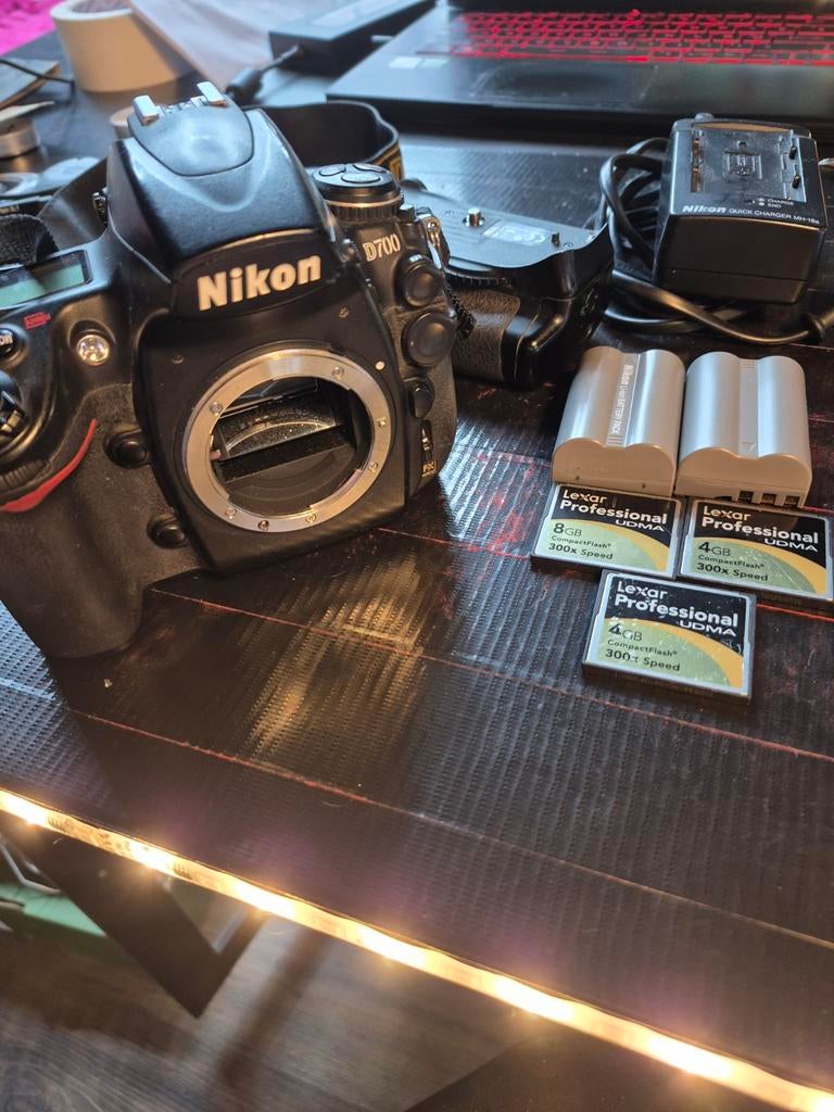 Nikon d700, TV, Hi-fi & Vidéo, Appareils photo numériques, Utilisé, Reflex miroir, Nikon, Sans zoom optique, Enlèvement