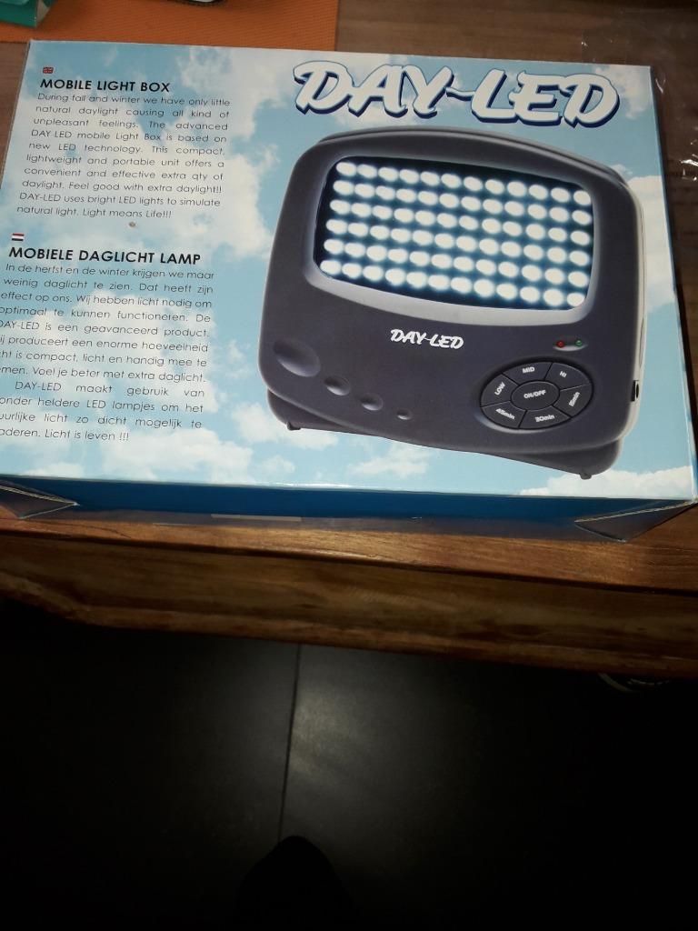 Therapie light box LED  daylight, Elektronische apparatuur, Persoonlijke Verzorgingsapparatuur, Ophalen, Nieuw, Overige typen