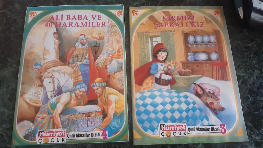 Ali baba en Roodkapje . Turkse taal, Ophalen of Verzenden, Zo goed als nieuw
