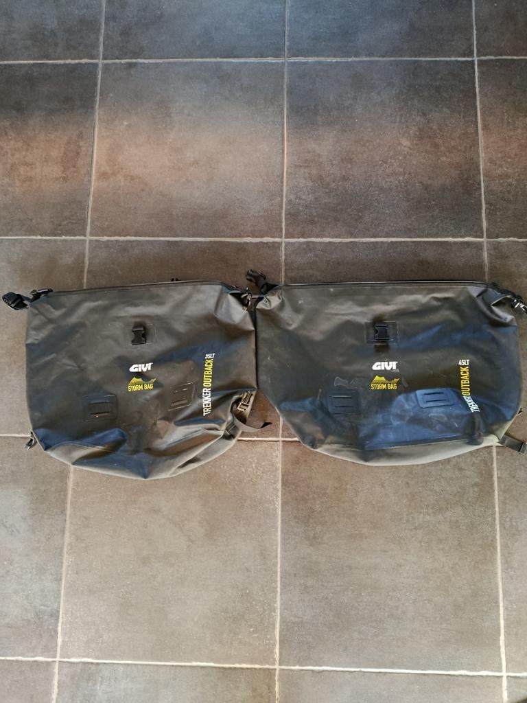 Givi storm bag, trekker outback 34 en 45 liter, Enlèvement