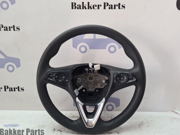 Volant d'un Opel Crossland X, -, -, Opel, 3 mois de garantie