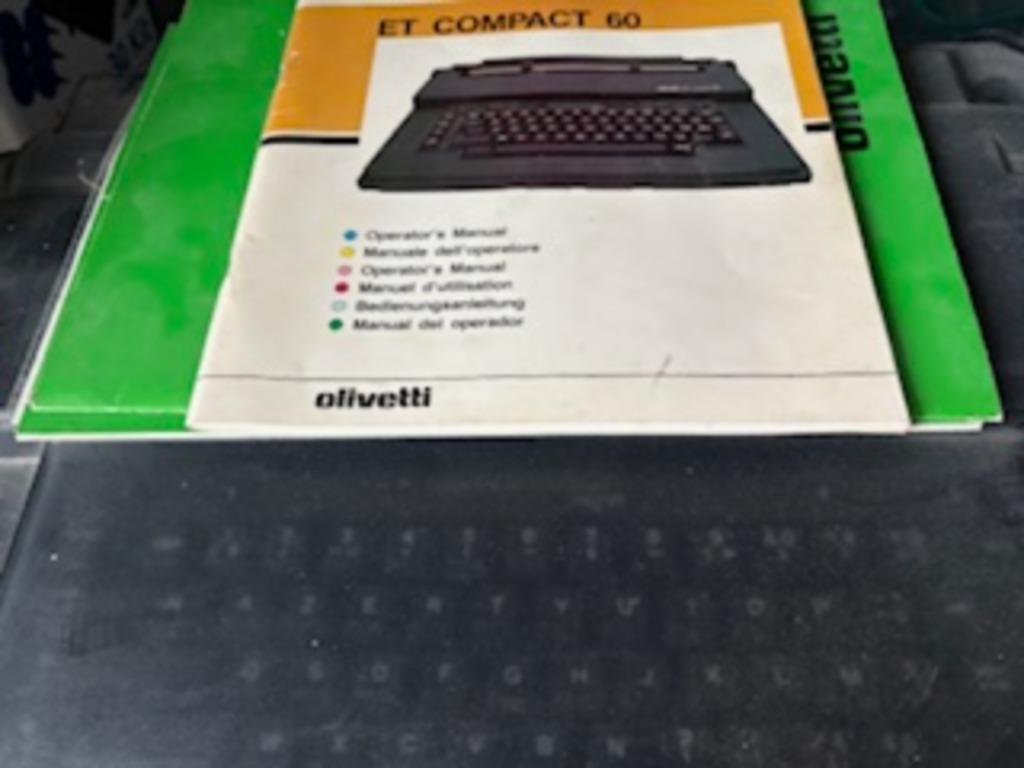 machine à écrire, Divers, Machines à écrire, Enlèvement