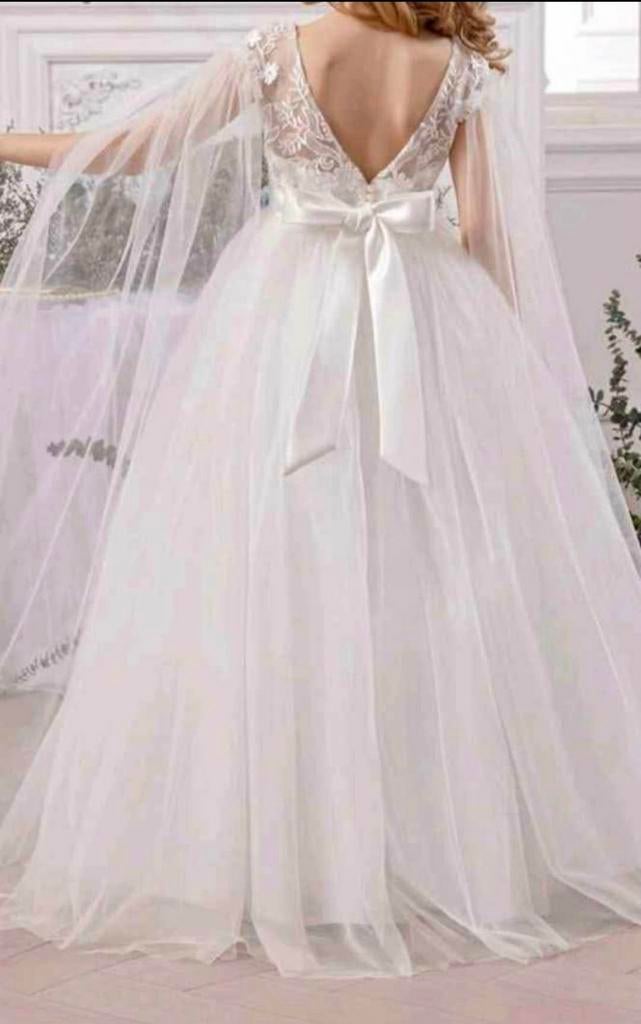 Robe de cérémonie, Enlèvement, Comme neuf