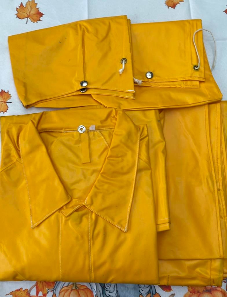 Regenpak met 2 regenkappen, maat L, Ophalen, Nieuw, L
