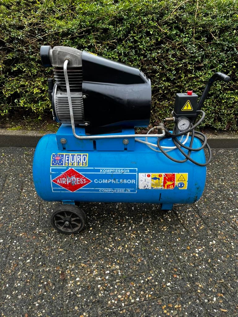 Airpress compressor, Doe-het-zelf en Bouw, Ophalen, Gebruikt