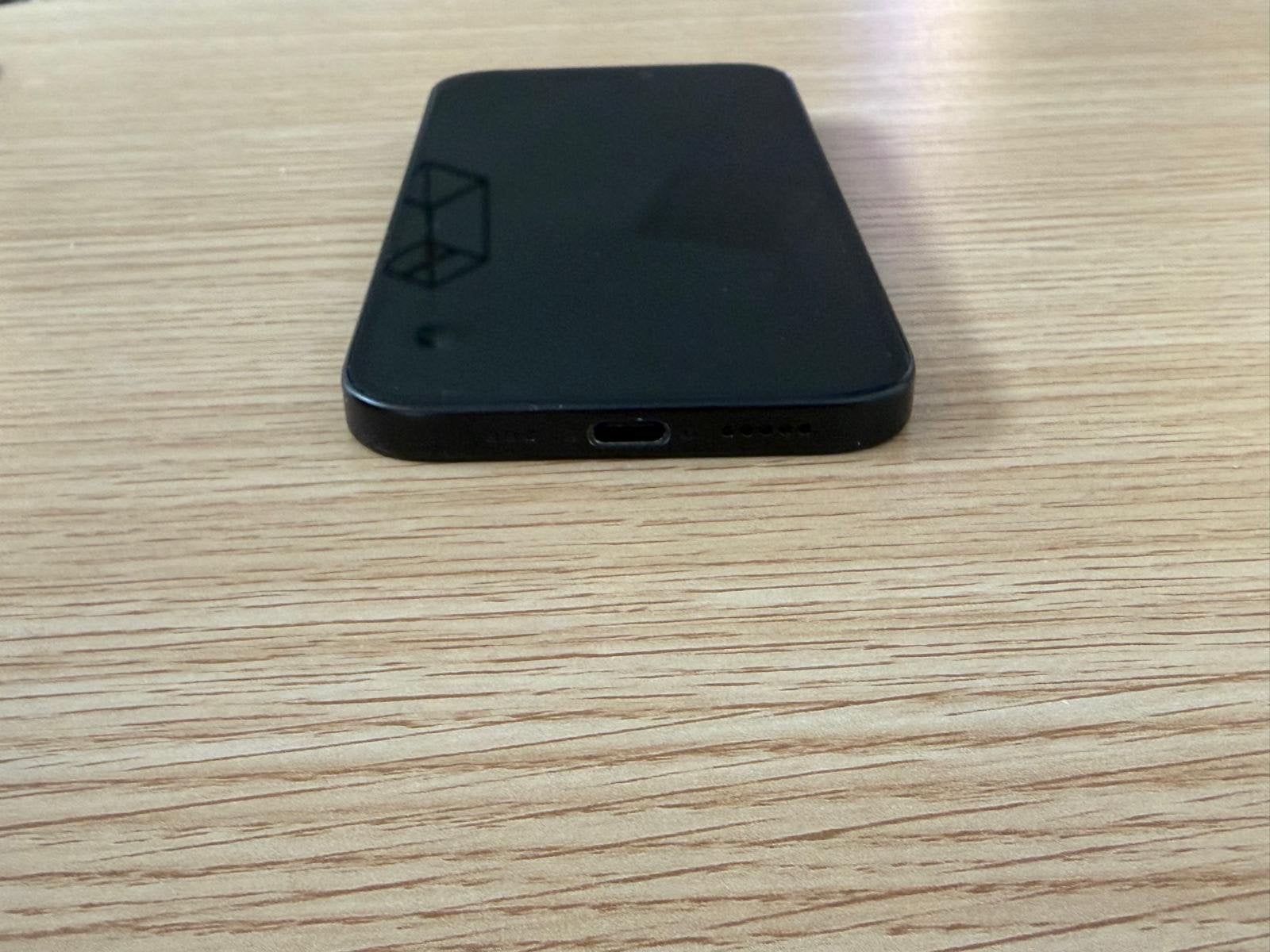 Zwarte iphone 15 128 gb, Ophalen of Verzenden, Zo goed als nieuw, 128 GB