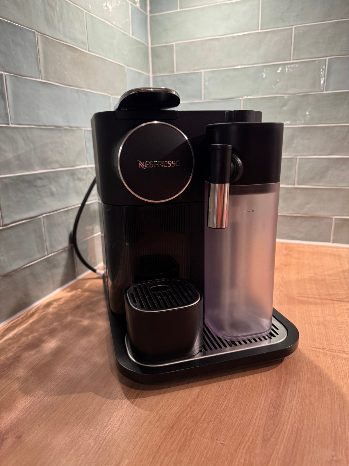 De'Longhi Nespresso Koffiemachine Gran Lattissima Zwart, Réservoir d'eau amovible, Enlèvement ou Envoi, Combiné, Dosettes et capsules de café